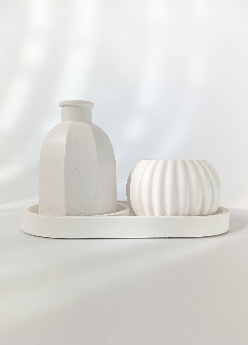 Minimal Taş Tozu Vazo Mumluk Tepsi Seti – Tealight Uyumlu Dekoratif 3’lü Set DKR0021